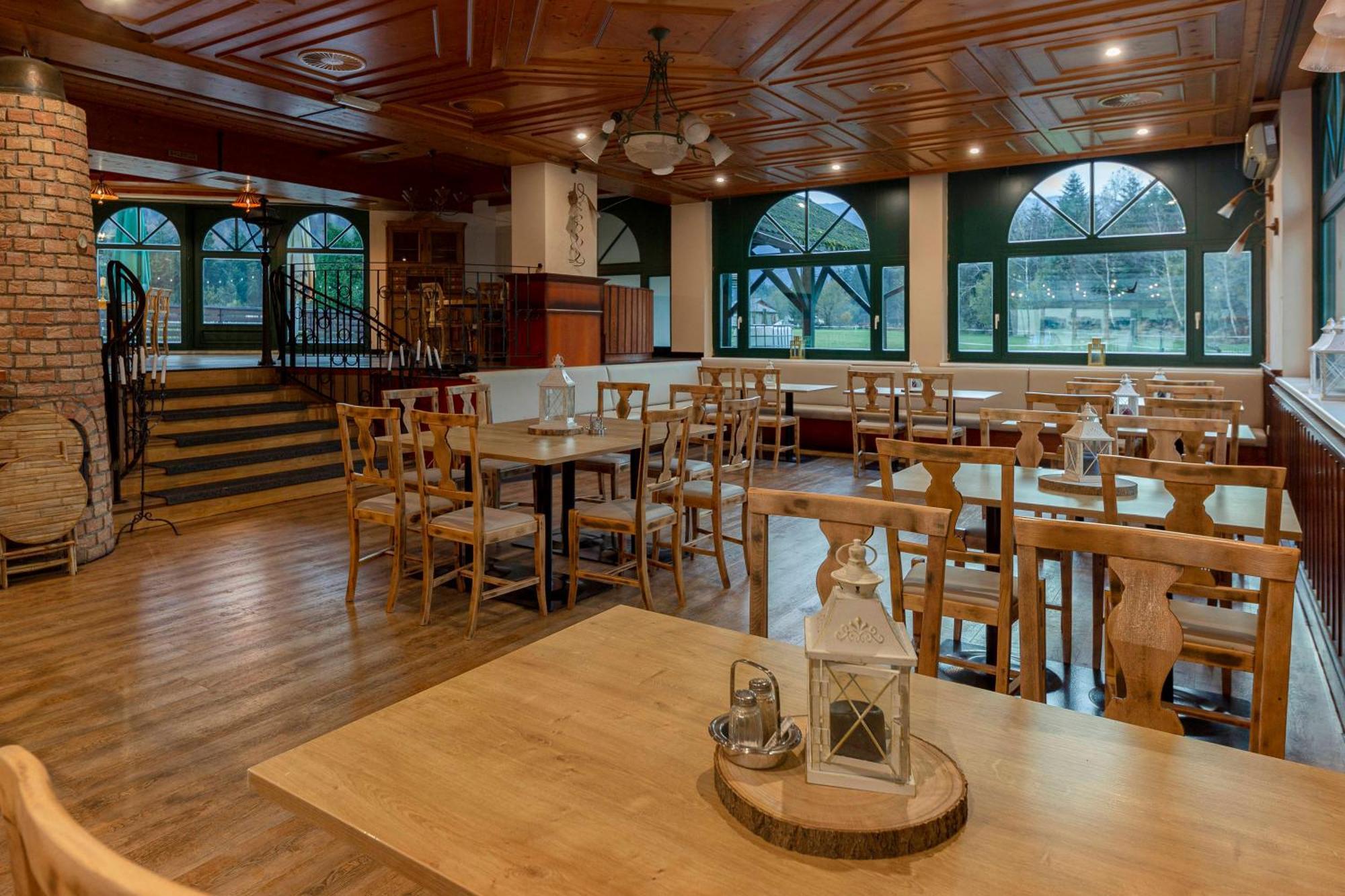 Hotel Burger Veniše Recica ob Savinji Exteriér fotografie